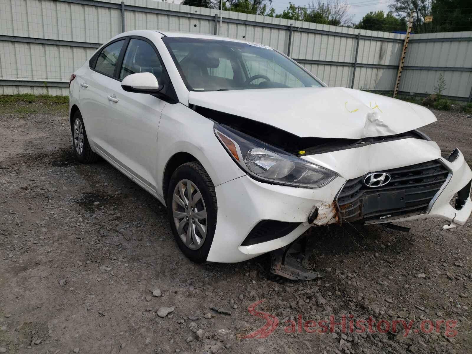 3KPC24A38JE029424 2018 HYUNDAI ACCENT