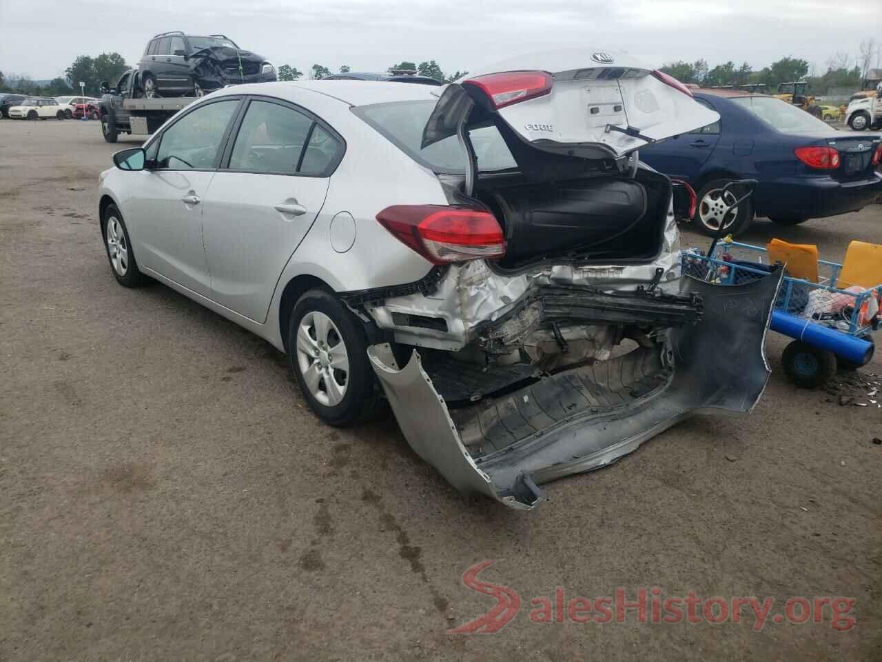 3KPFK4A75JE239088 2018 KIA FORTE