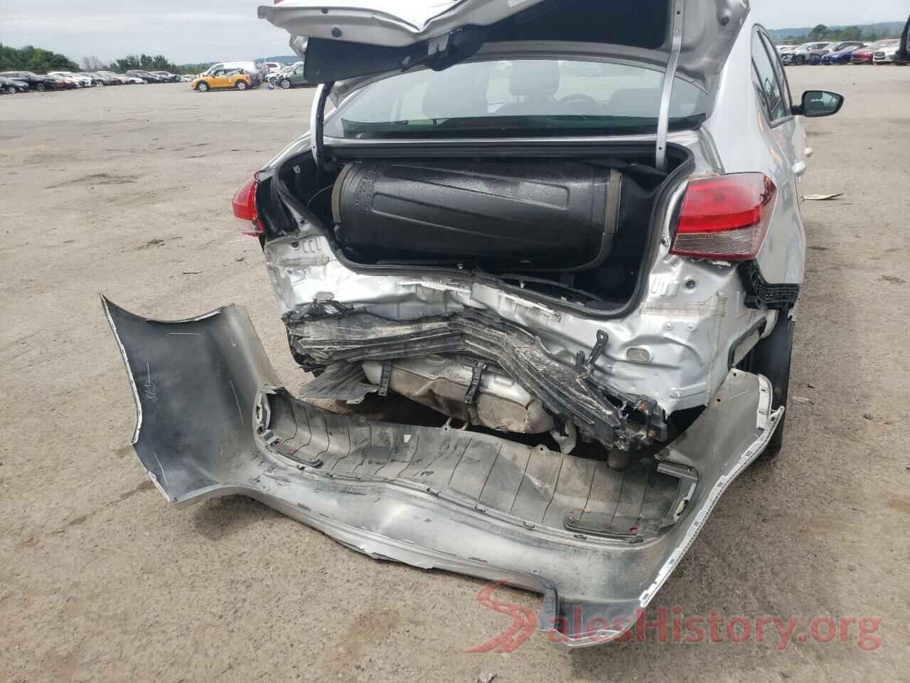 3KPFK4A75JE239088 2018 KIA FORTE