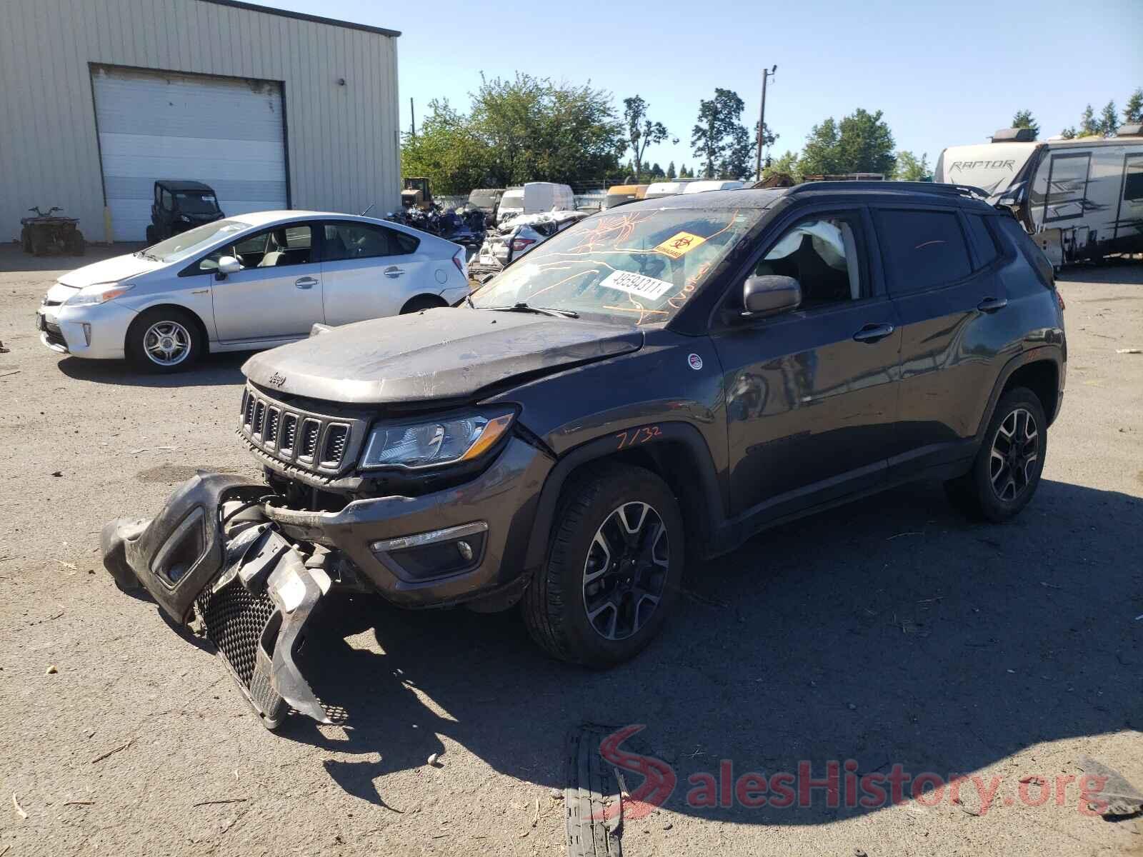 3C4NJDDB9KT627775 2019 JEEP COMPASS