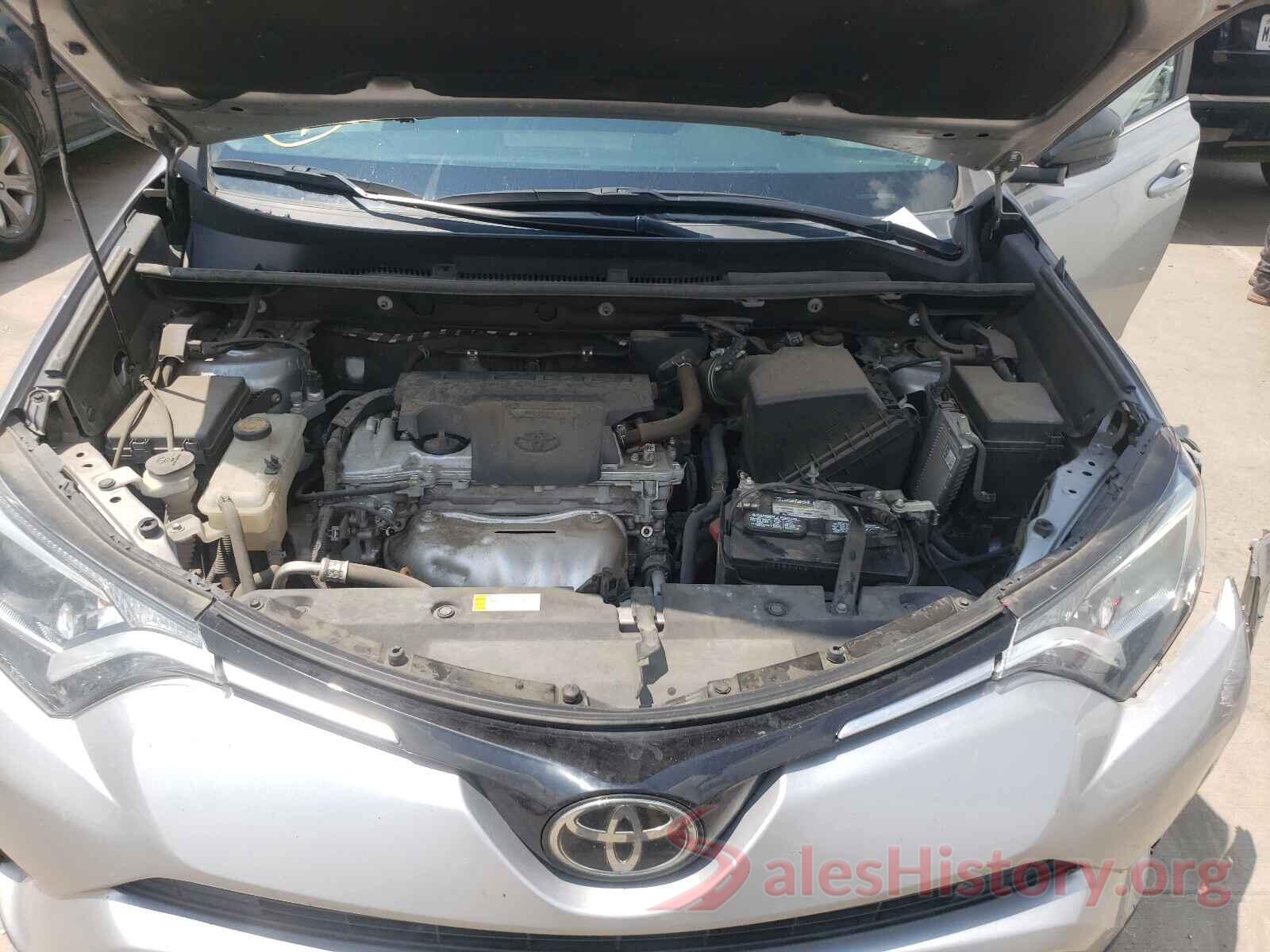 2T3ZFREV0HW386957 2017 TOYOTA RAV4