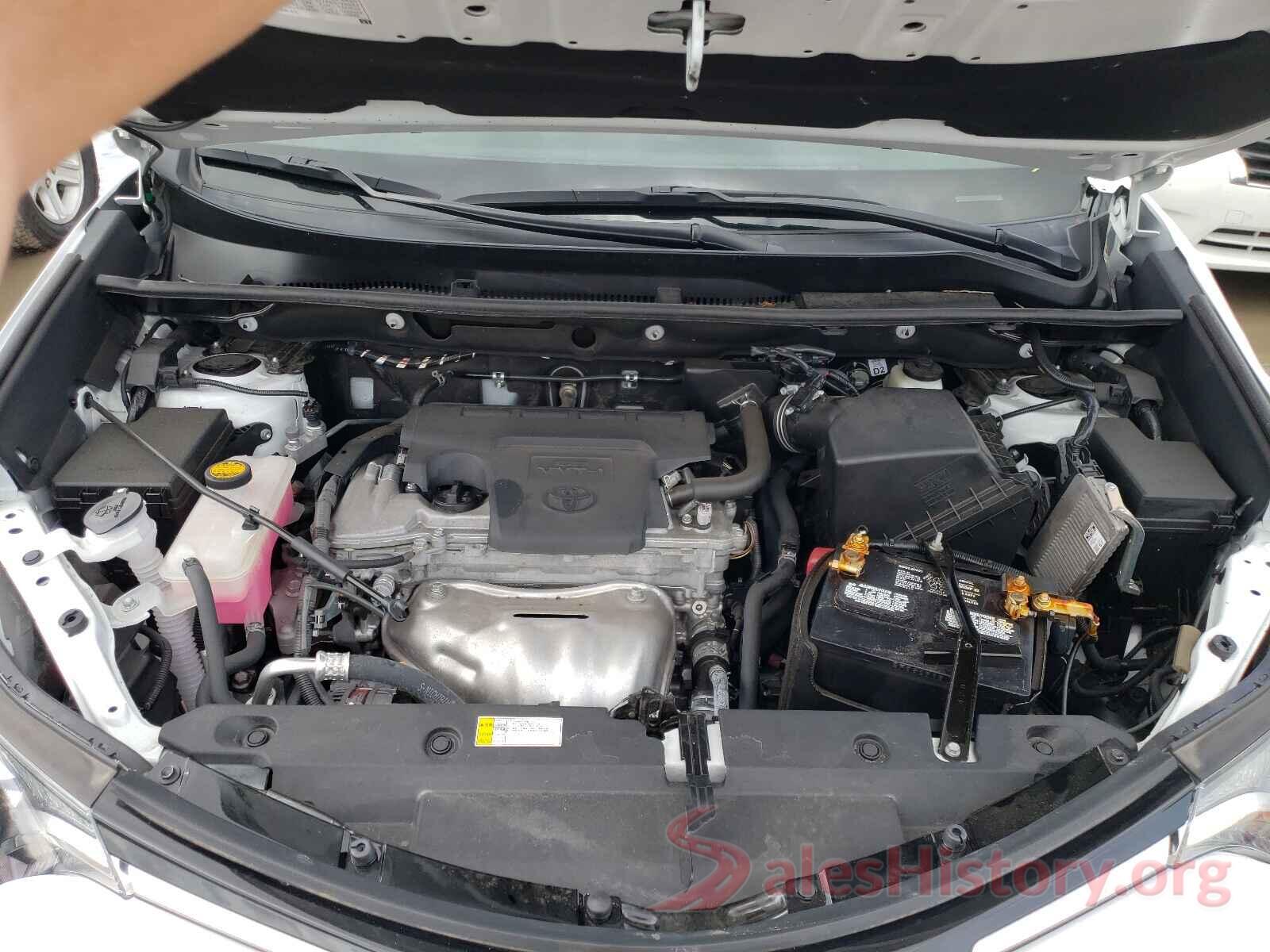 2T3WFREV1JW480483 2018 TOYOTA RAV4