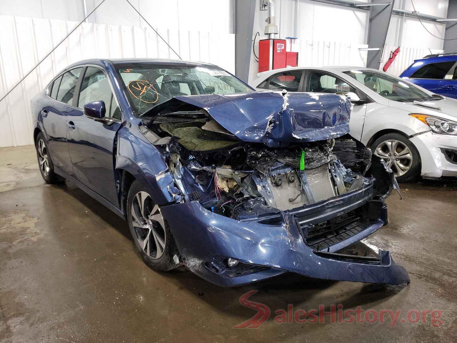 4S3BWAC66L3030605 2020 SUBARU LEGACY