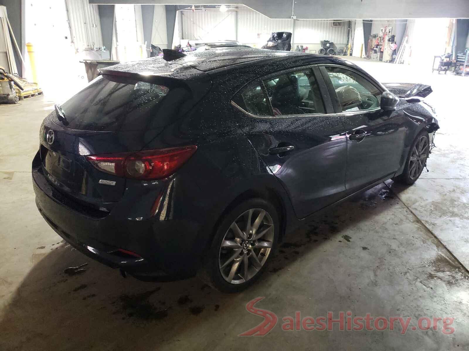 3MZBN1L35JM250657 2018 MAZDA 3