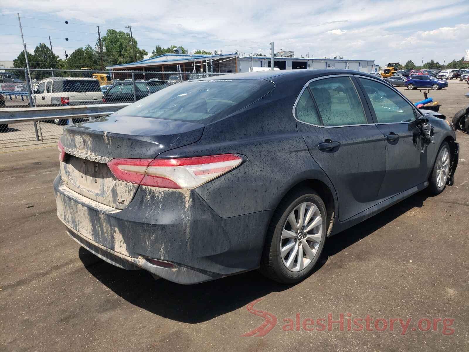 4T1B11HK8JU596742 2018 TOYOTA CAMRY