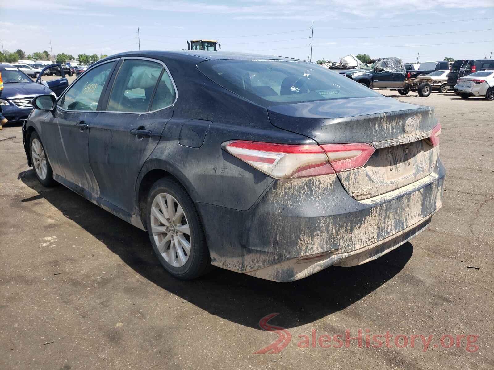 4T1B11HK8JU596742 2018 TOYOTA CAMRY