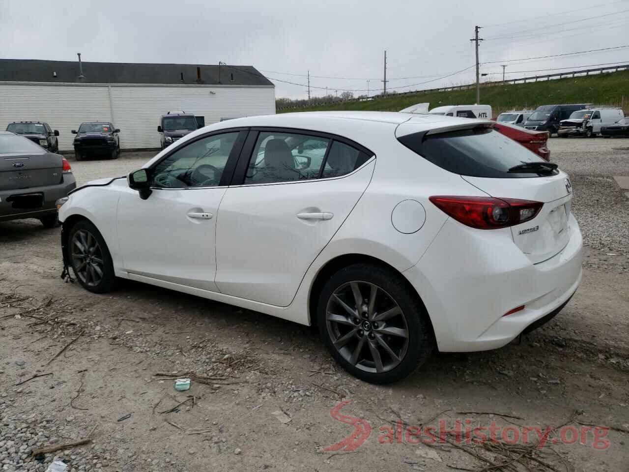 3MZBN1L31JM163404 2018 MAZDA 3