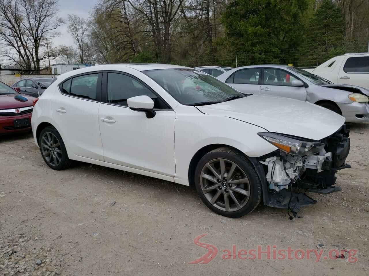 3MZBN1L31JM163404 2018 MAZDA 3