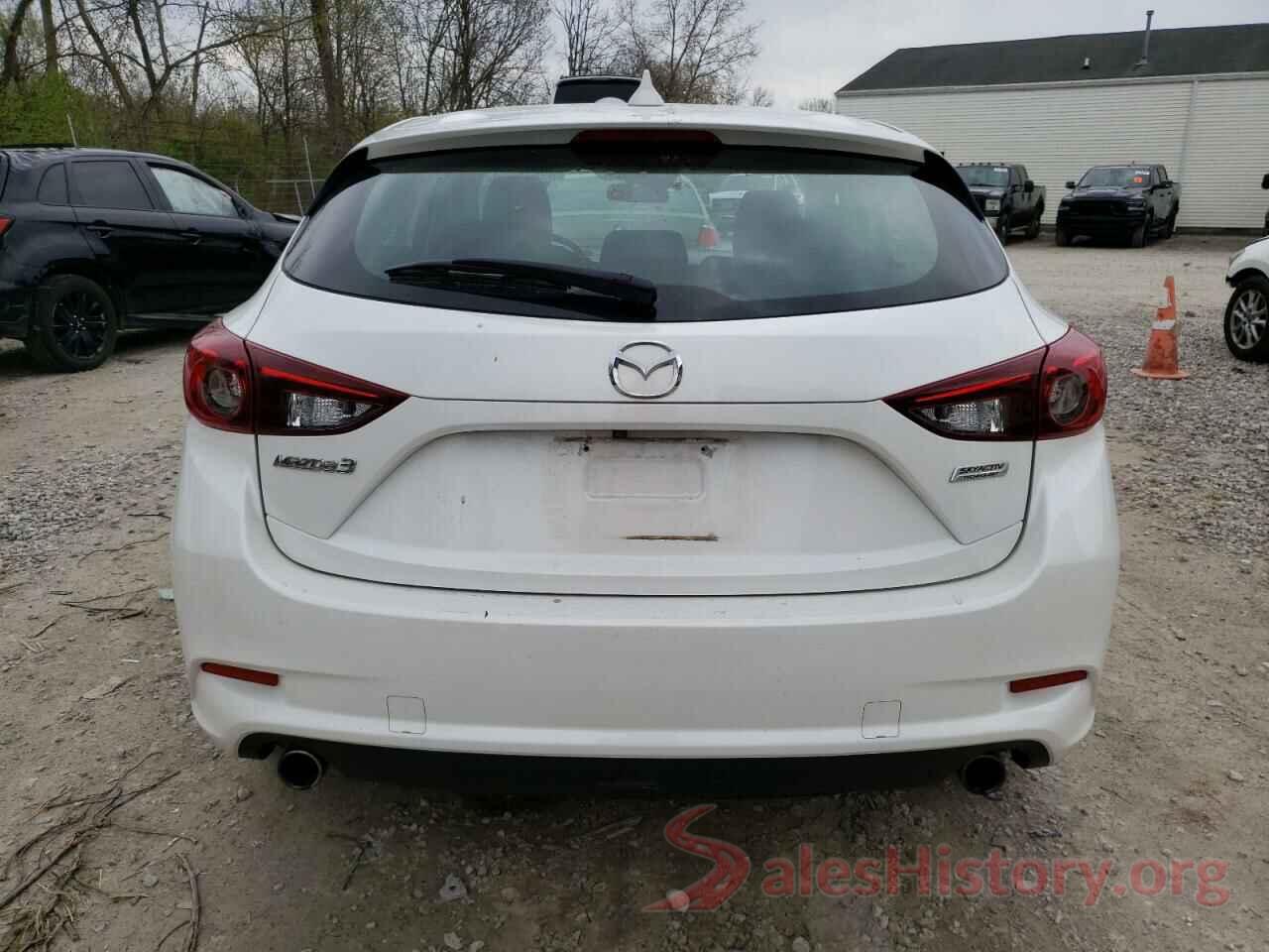 3MZBN1L31JM163404 2018 MAZDA 3