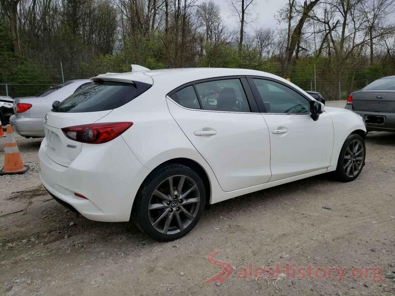 3MZBN1L31JM163404 2018 MAZDA 3