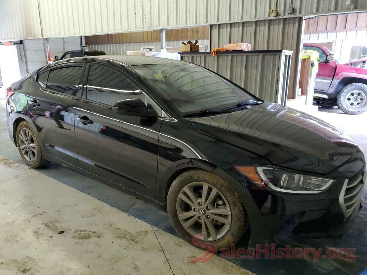 5NPD84LF2JH394400 2018 HYUNDAI ELANTRA