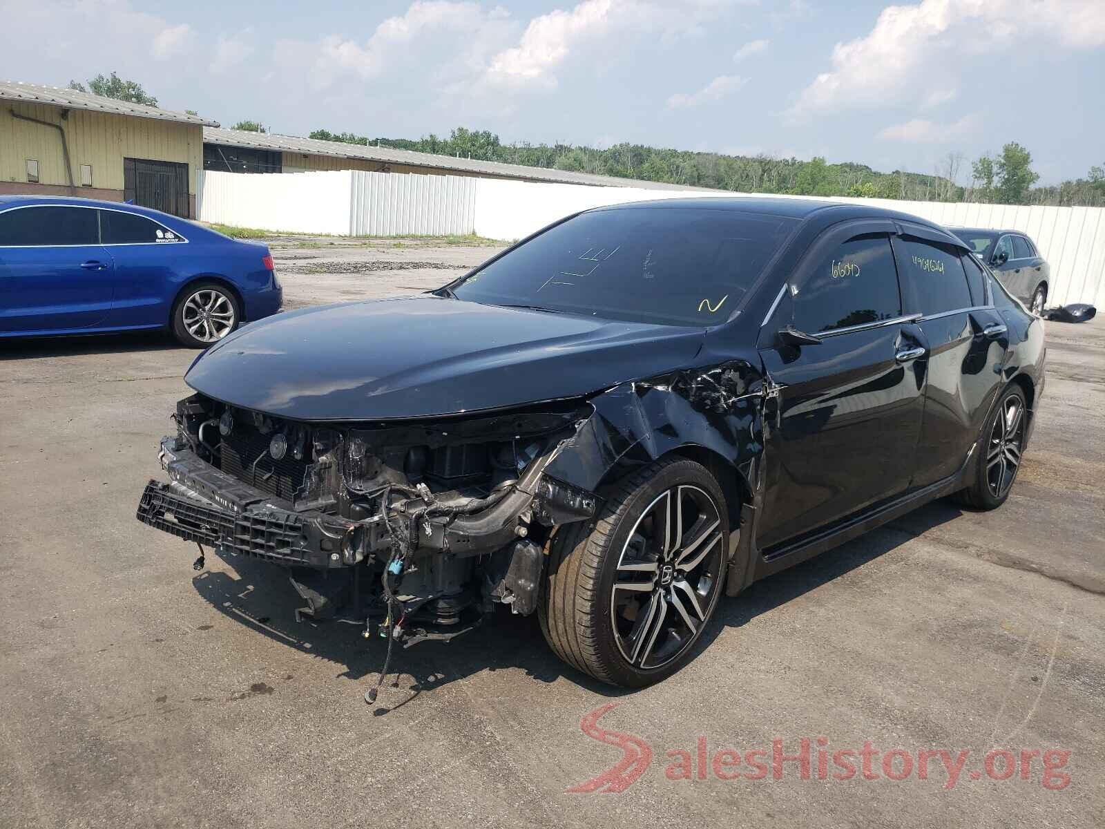 1HGCR2F1XHA270679 2017 HONDA ACCORD