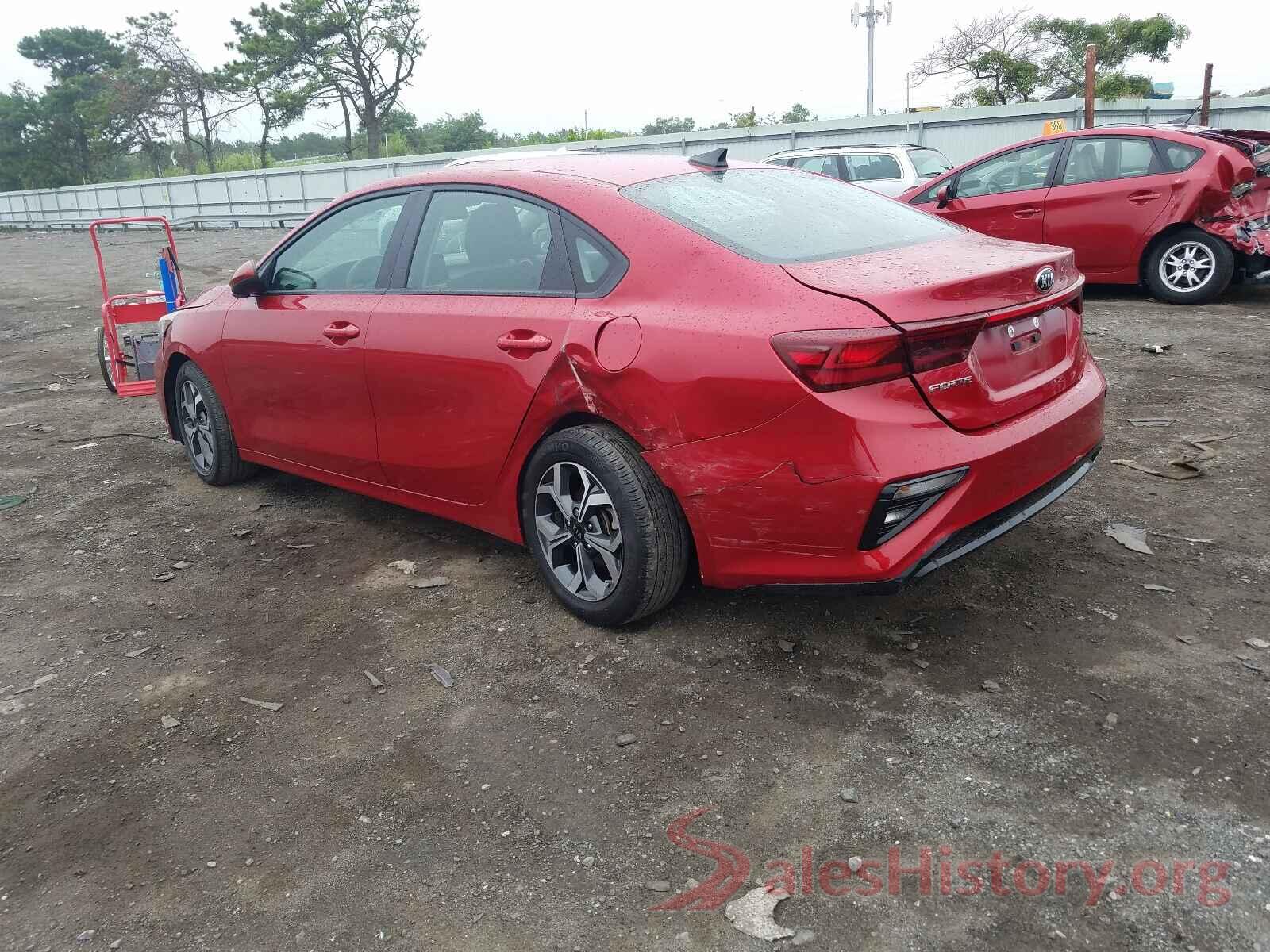 3KPF24AD8KE104405 2019 KIA FORTE