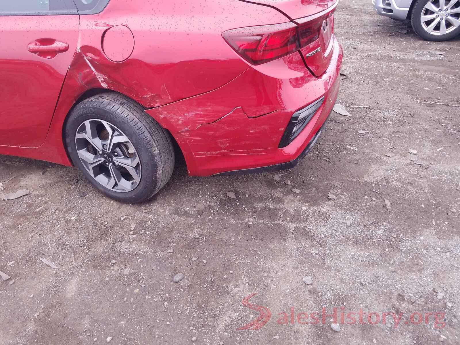 3KPF24AD8KE104405 2019 KIA FORTE