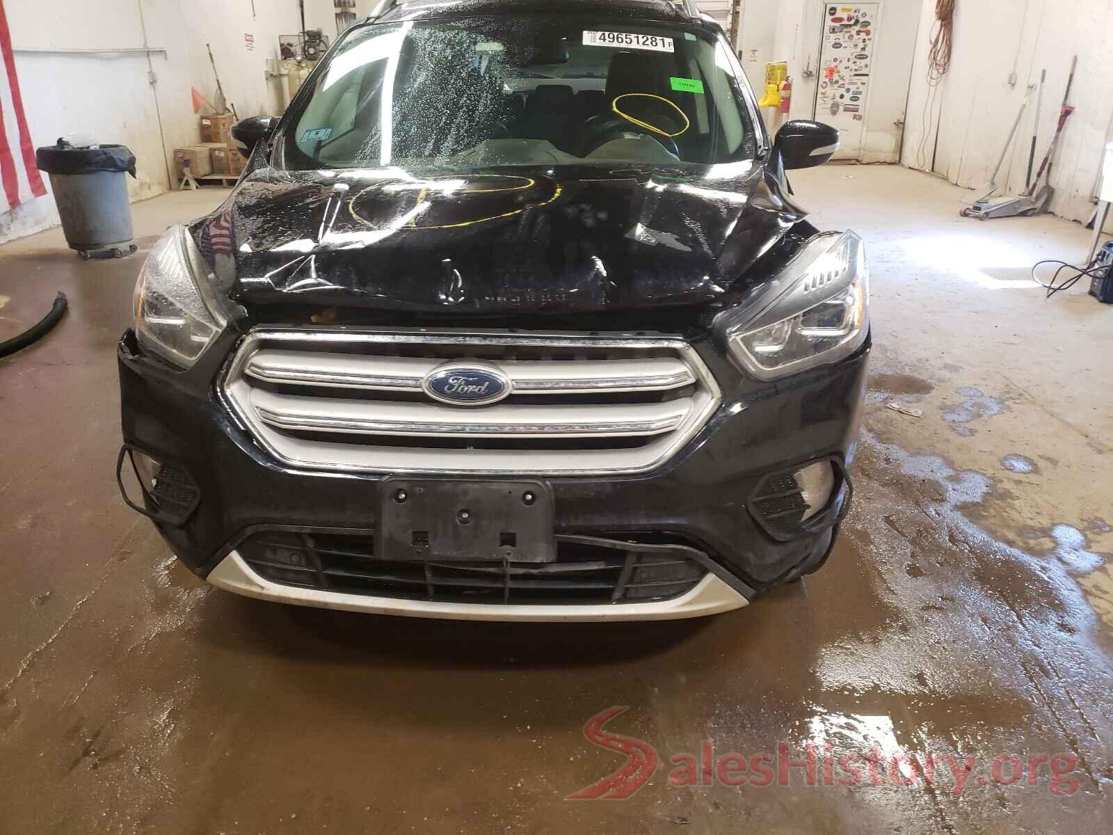 1FMCU9J98JUA57748 2018 FORD ESCAPE