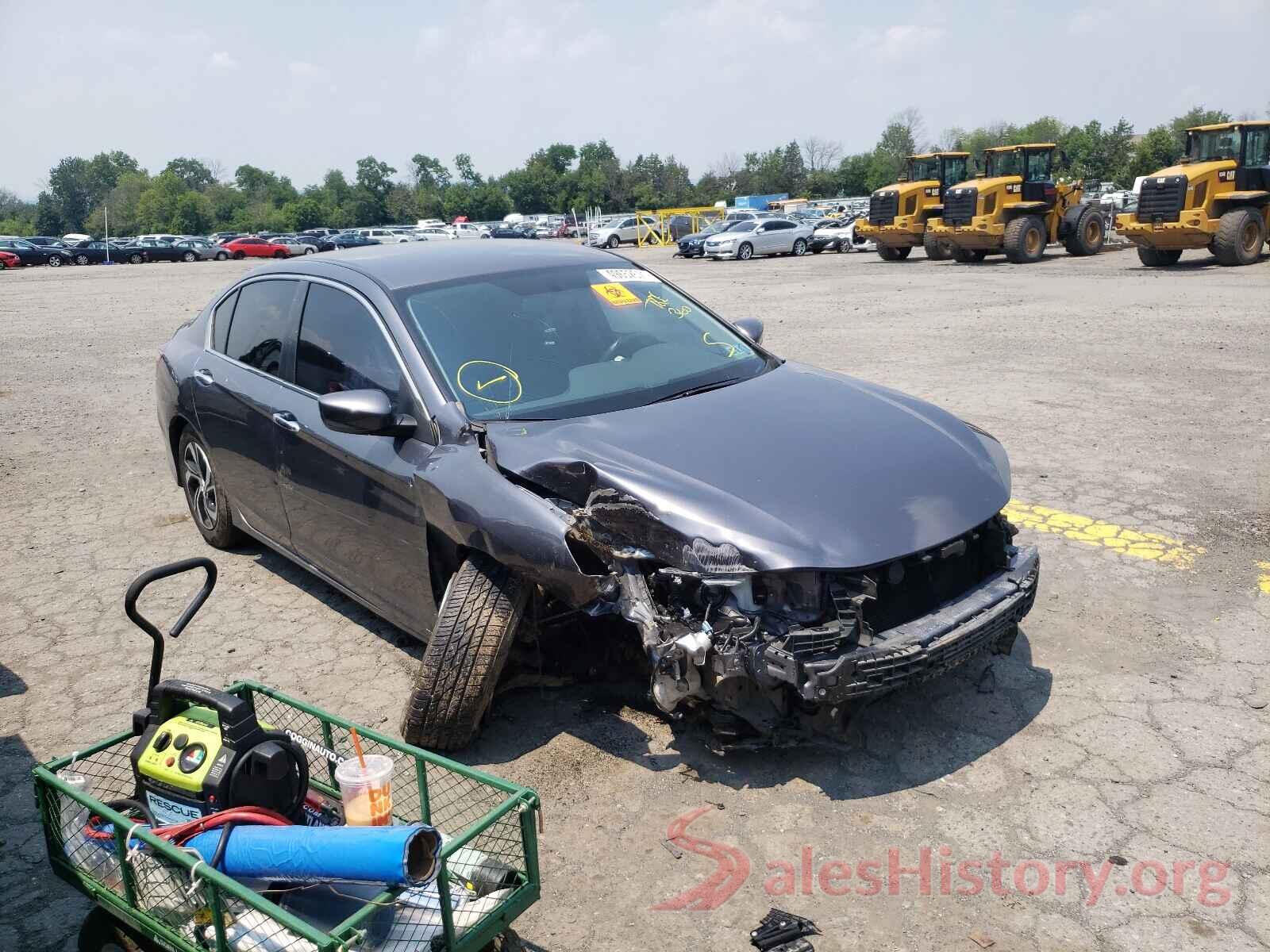 1HGCR2F30HA137057 2017 HONDA ACCORD