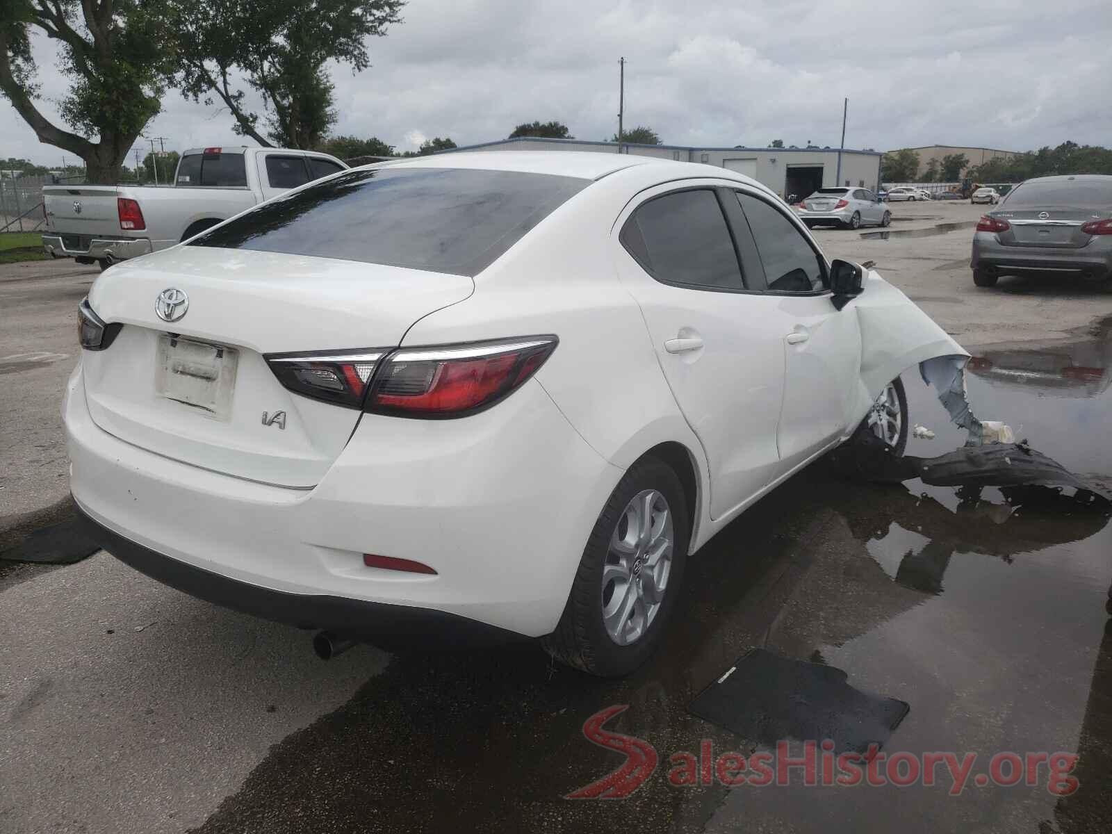 3MYDLBYV0HY167997 2017 TOYOTA YARIS