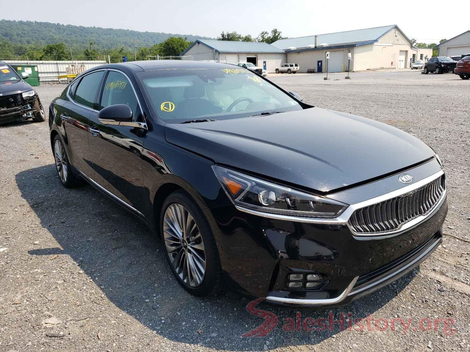 KNALC4J17J5097413 2018 KIA CADENZA