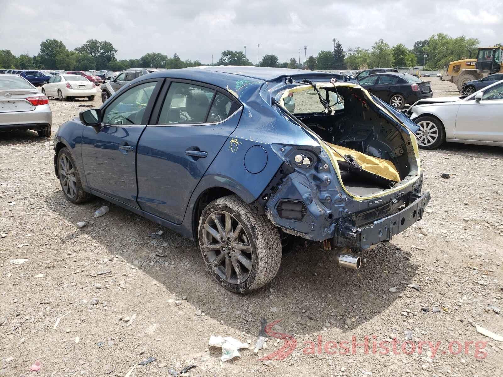 3MZBN1M37JM260704 2018 MAZDA 3