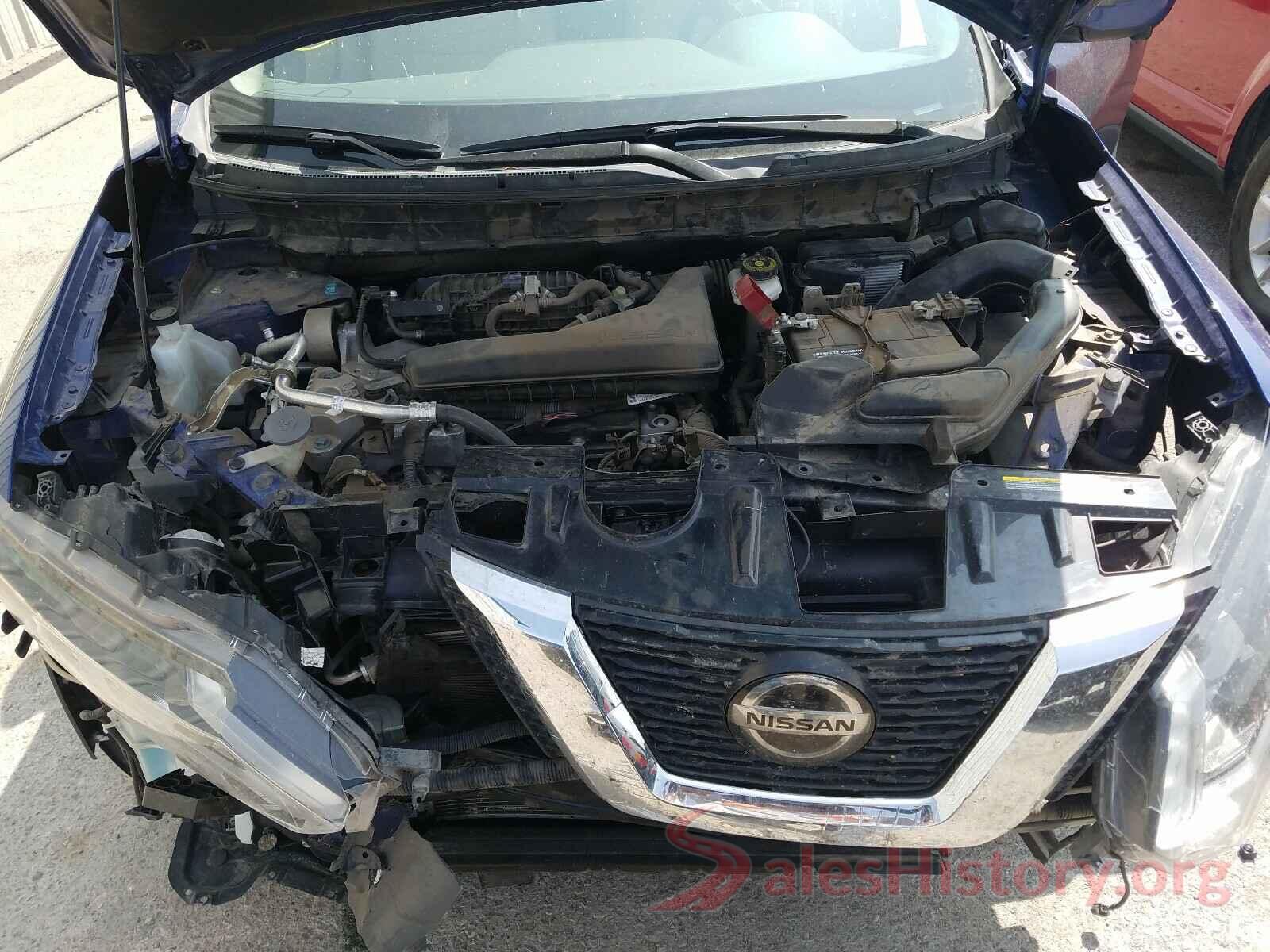 KNMAT2MT6JP588636 2018 NISSAN ROGUE