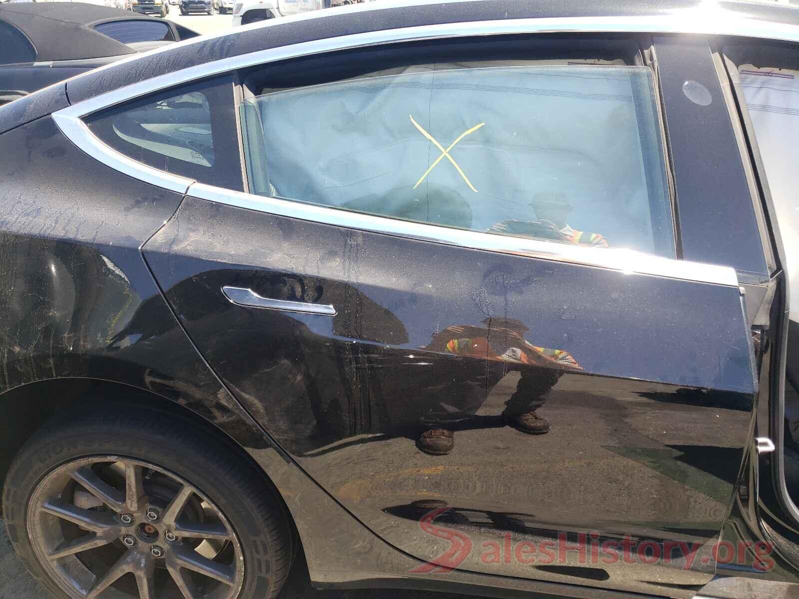 5YJ3E1EAXJF026372 2018 TESLA MODEL 3