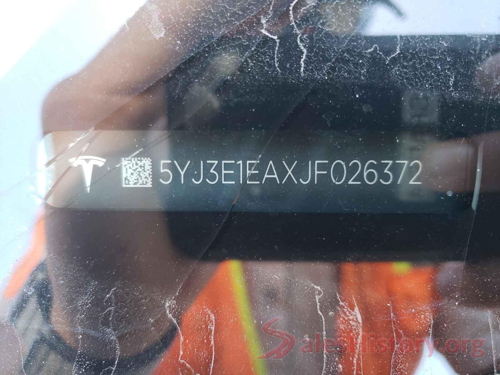 5YJ3E1EAXJF026372 2018 TESLA MODEL 3