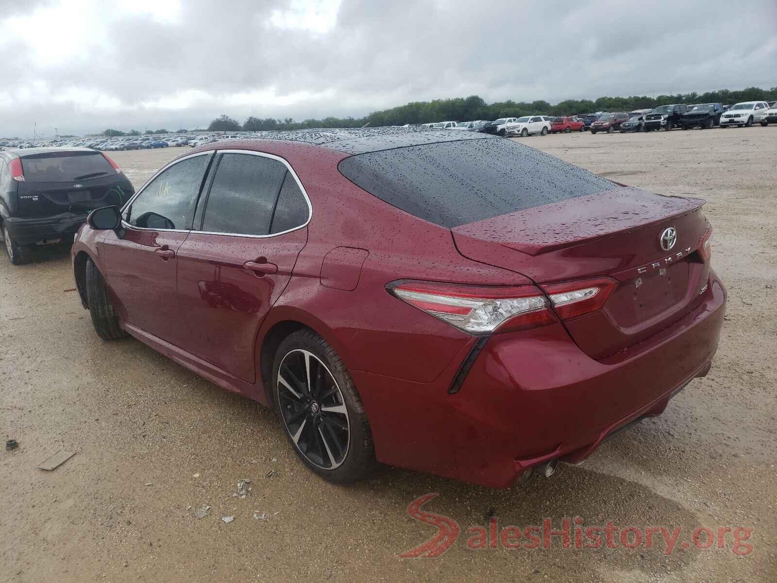 4T1B61HK0JU581590 2018 TOYOTA CAMRY