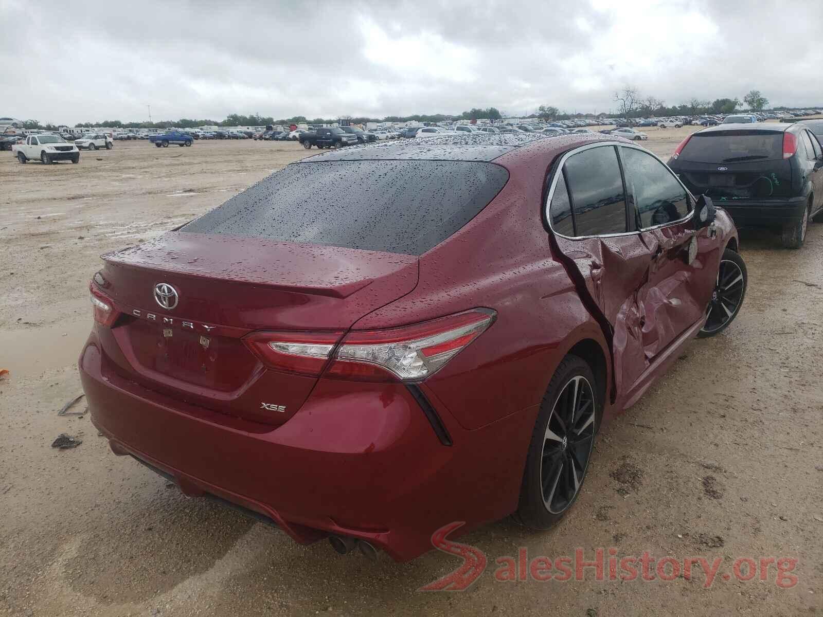 4T1B61HK0JU581590 2018 TOYOTA CAMRY