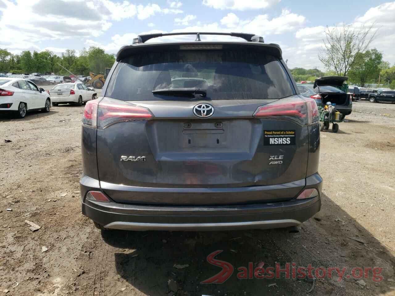 JTMRFREV6JJ743644 2018 TOYOTA RAV4