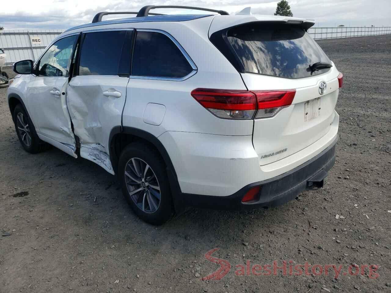 5TDJZRFH7JS560785 2018 TOYOTA HIGHLANDER