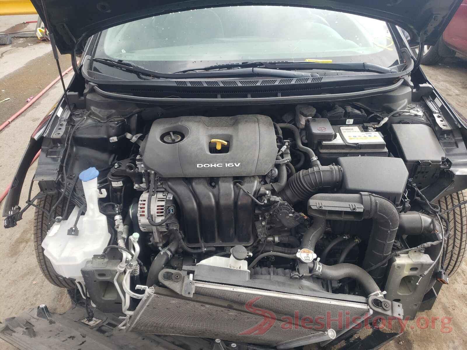 3KPFK4A7XJE195105 2018 KIA FORTE