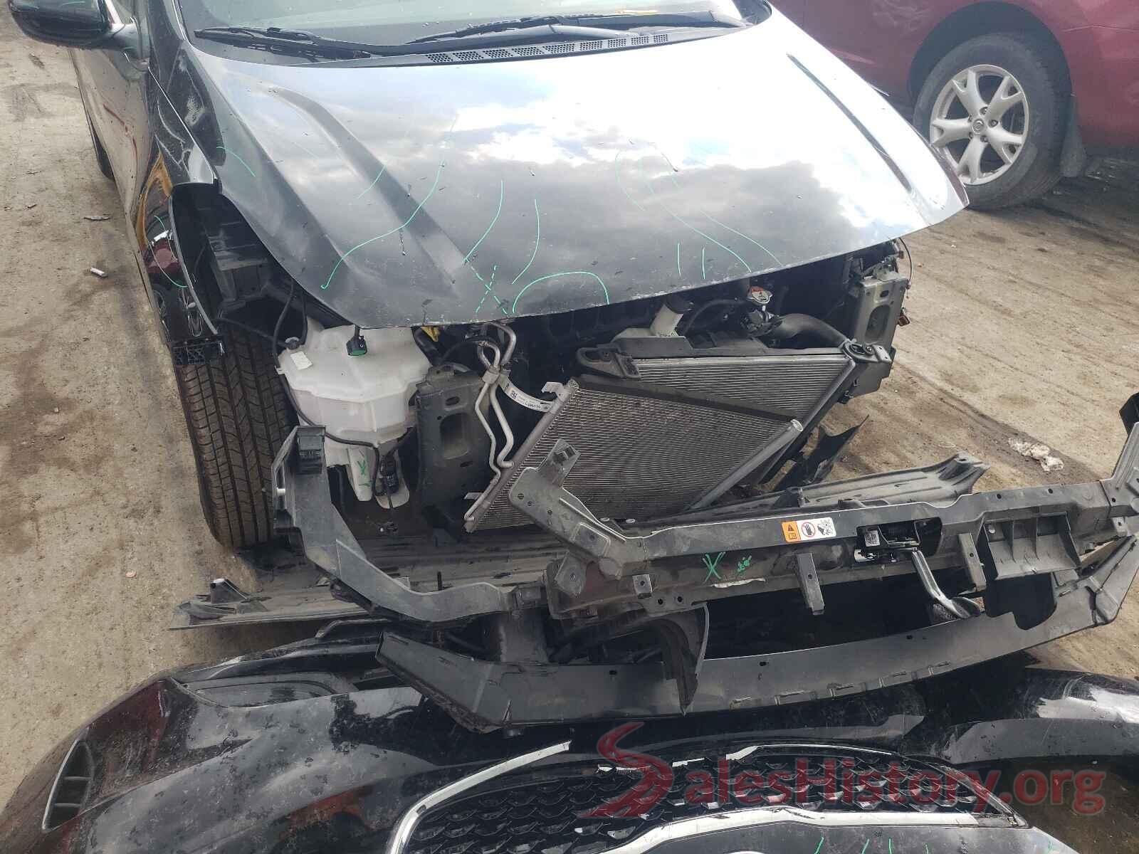 3KPFK4A7XJE195105 2018 KIA FORTE