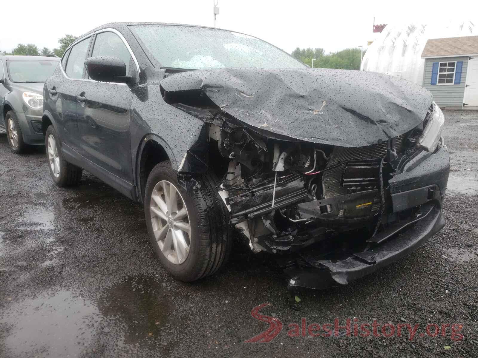 JN1BJ1CR1HW141435 2017 NISSAN ROGUE