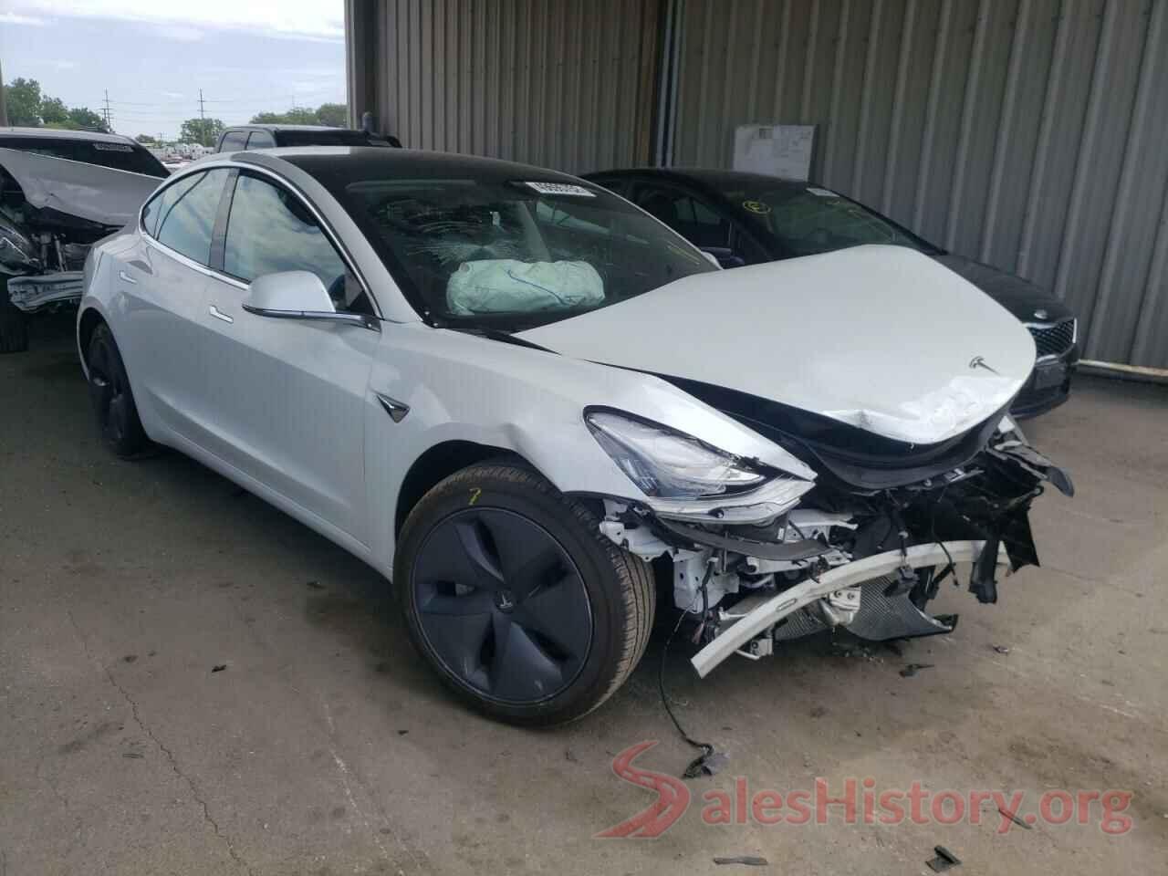 5YJ3E1EB4KF493605 2019 TESLA MODEL 3