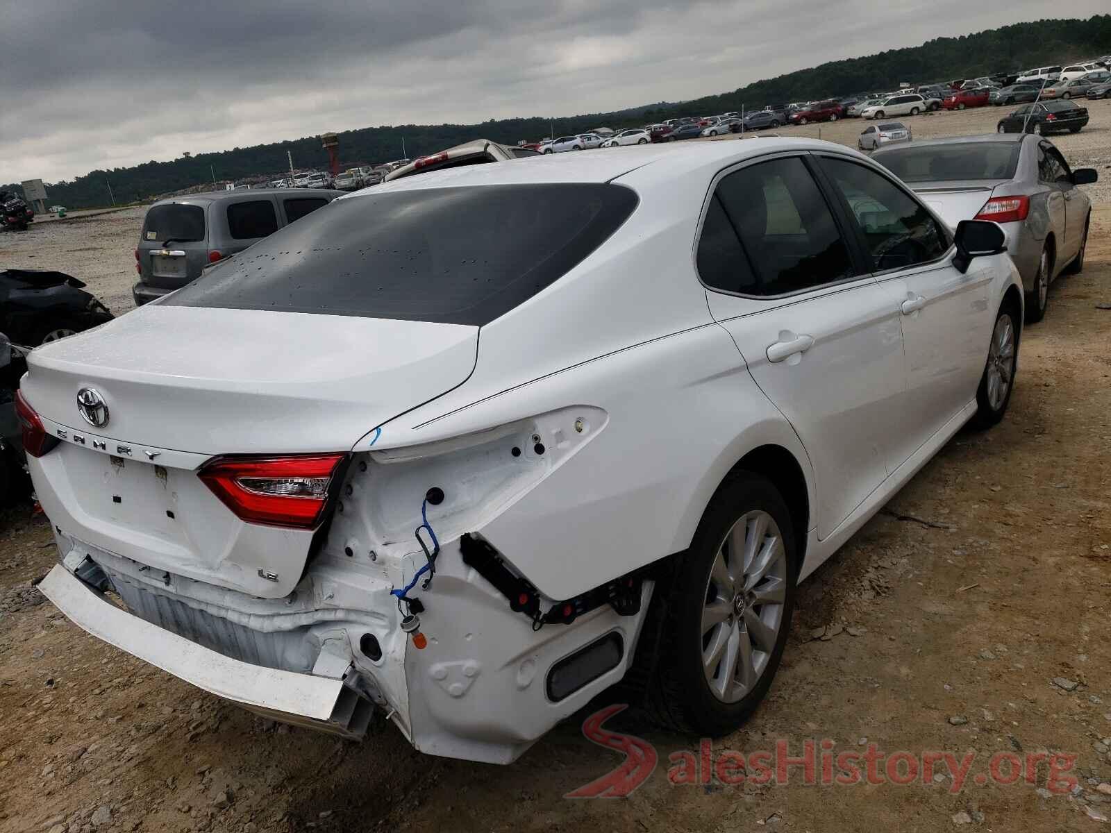 4T1B11HK3JU574101 2018 TOYOTA CAMRY