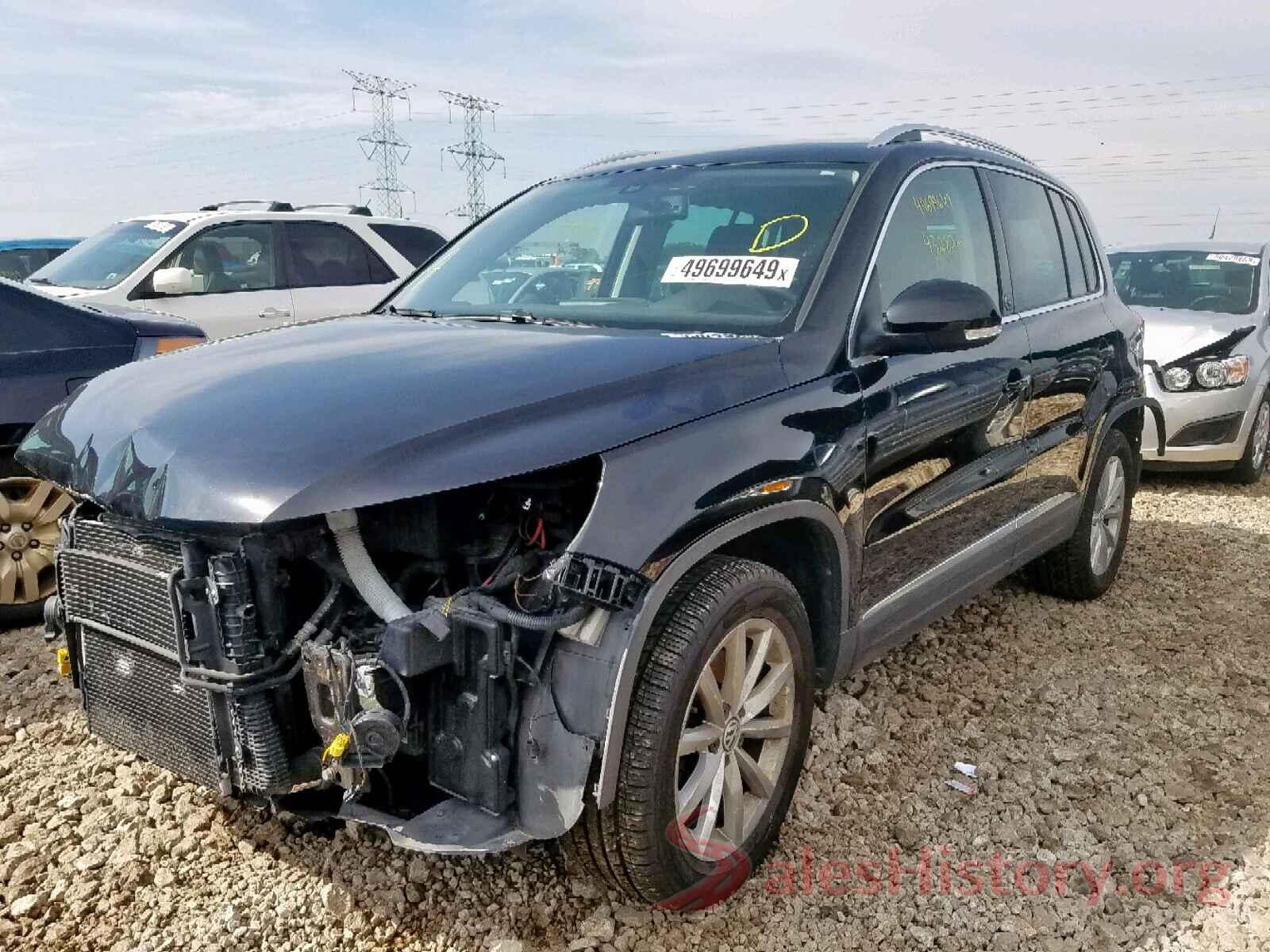 WVGRV7AX4HK010300 2017 VOLKSWAGEN TIGUAN