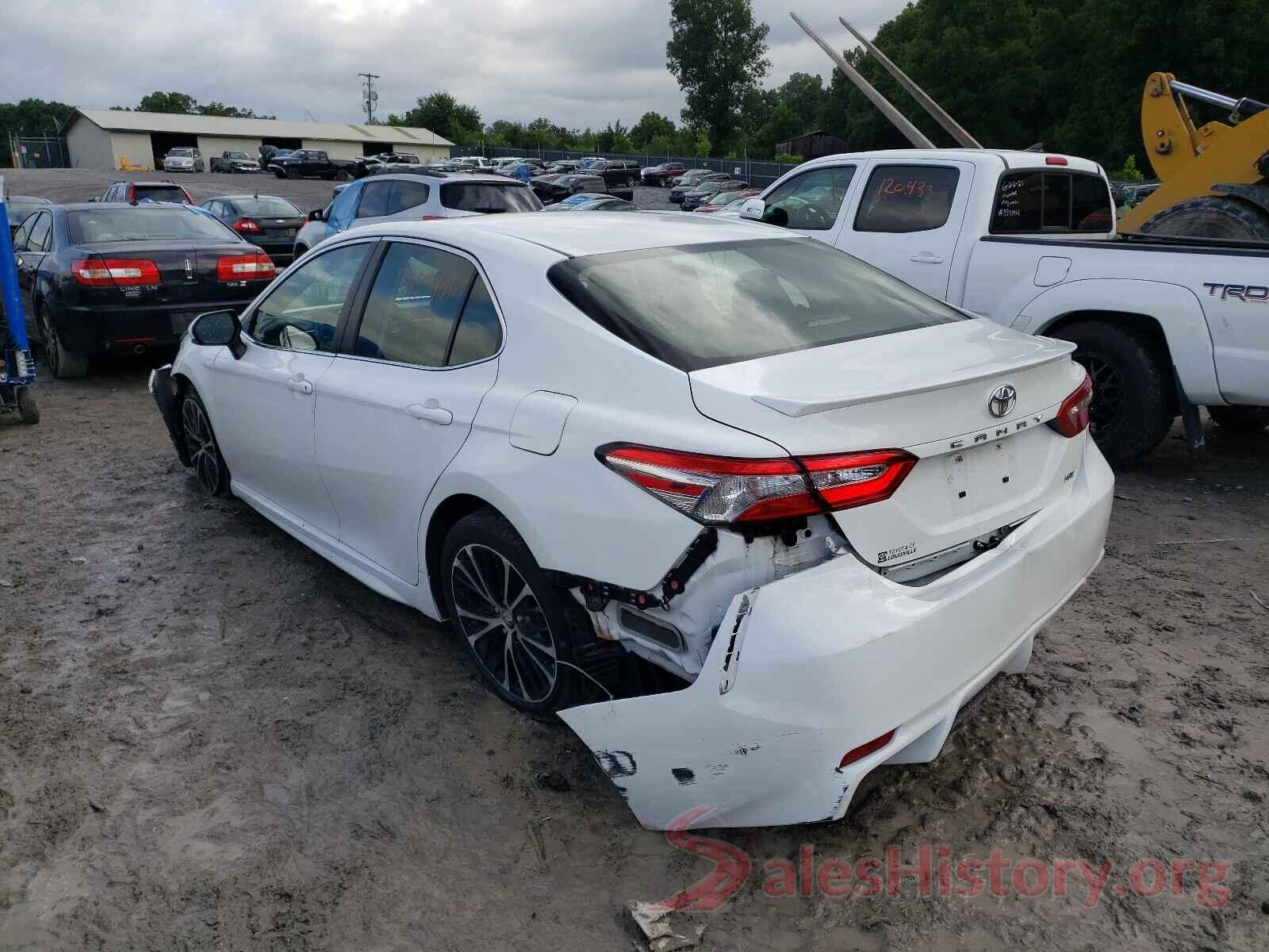 JTNB11HK2J3000272 2018 TOYOTA CAMRY