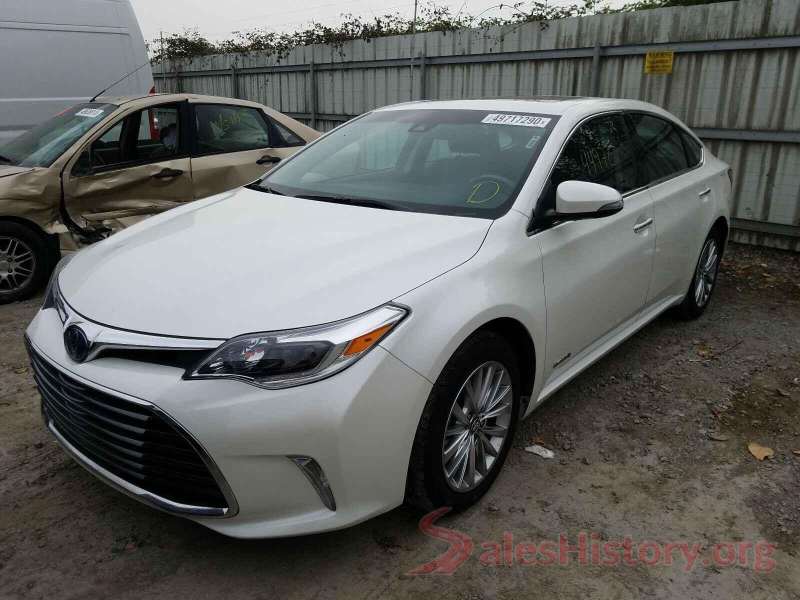 4T1BD1EB1JU061361 2018 TOYOTA AVALON