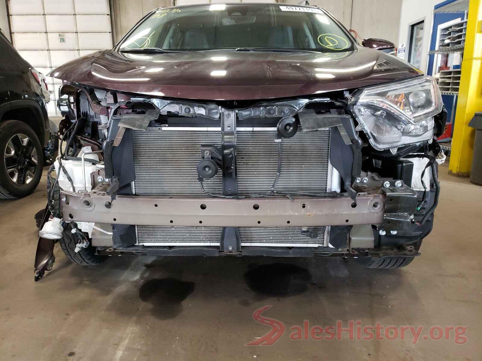 2T3DFREV2HW670083 2017 TOYOTA RAV4