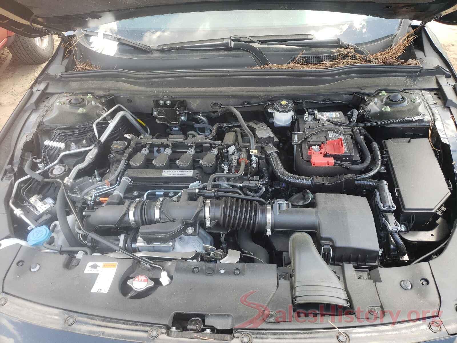 1HGCV1F31JA267960 2018 HONDA ACCORD