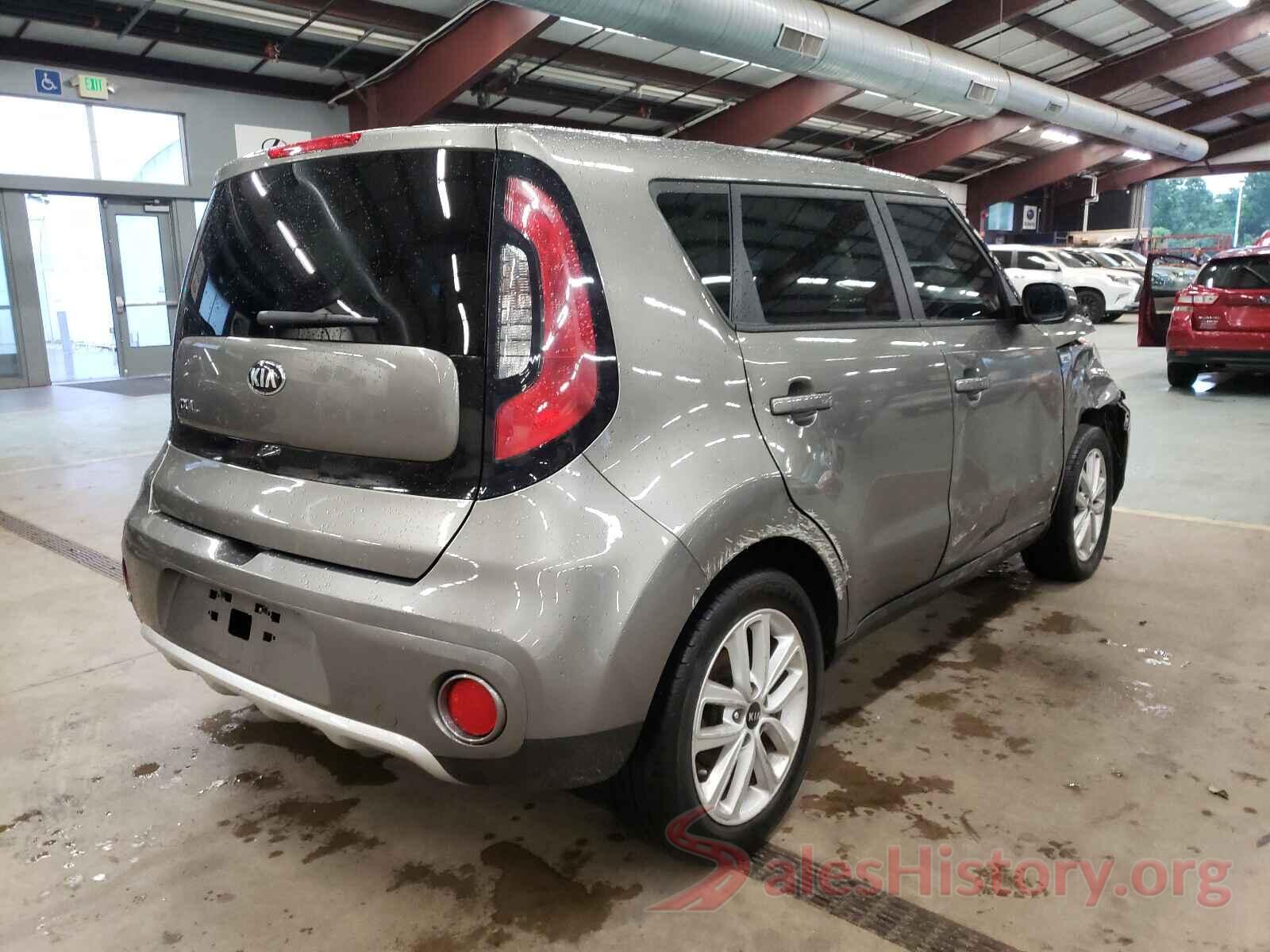 KNDJP3A59J7600696 2018 KIA SOUL