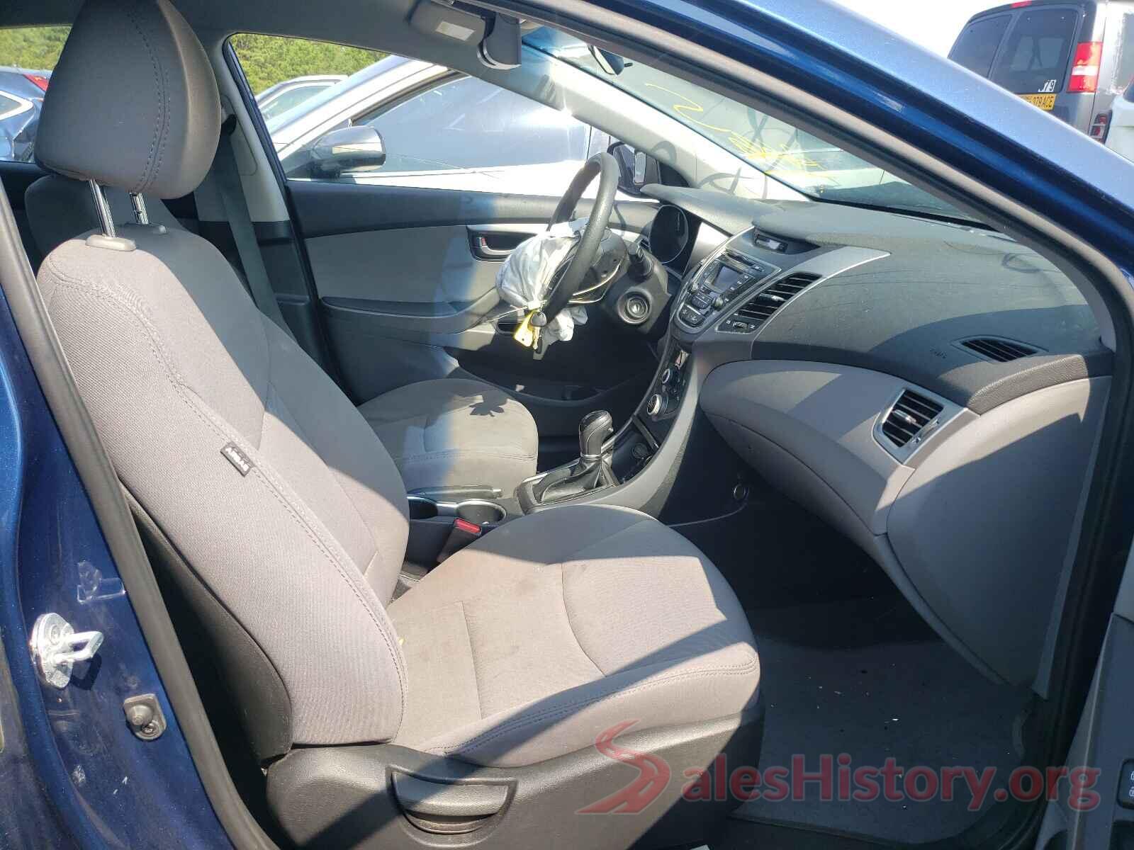 5NPDH4AE8GH663082 2016 HYUNDAI ELANTRA