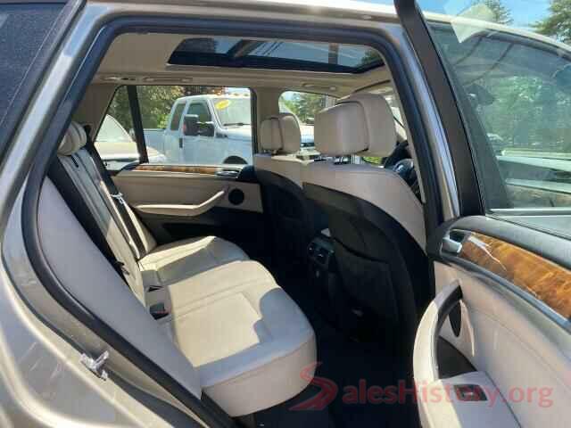 5UXZW0C57BL370309 2011 BMW X5