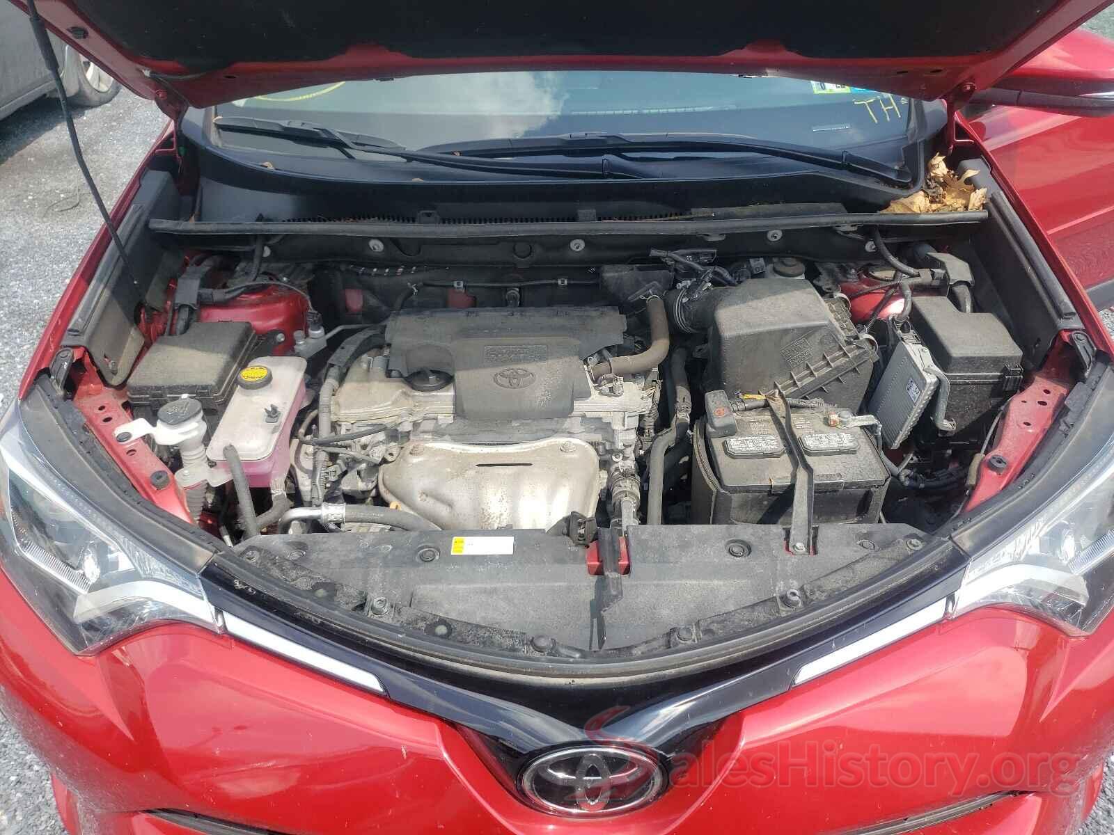 2T3RFREV5HW610563 2017 TOYOTA RAV4