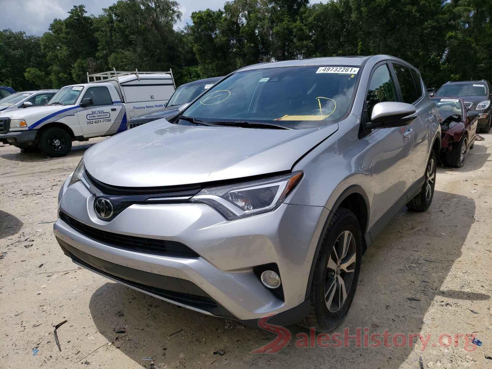 2T3RFREV1JW705207 2018 TOYOTA RAV4