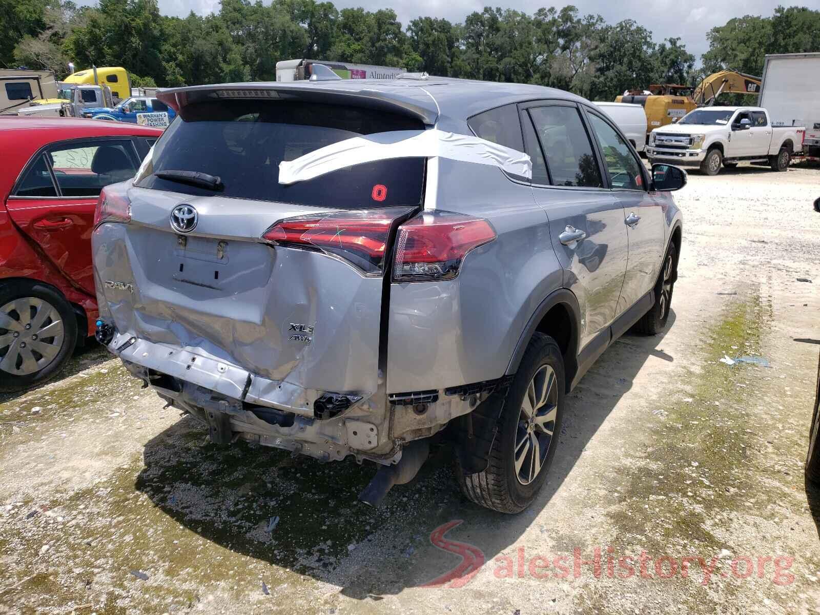 2T3RFREV1JW705207 2018 TOYOTA RAV4