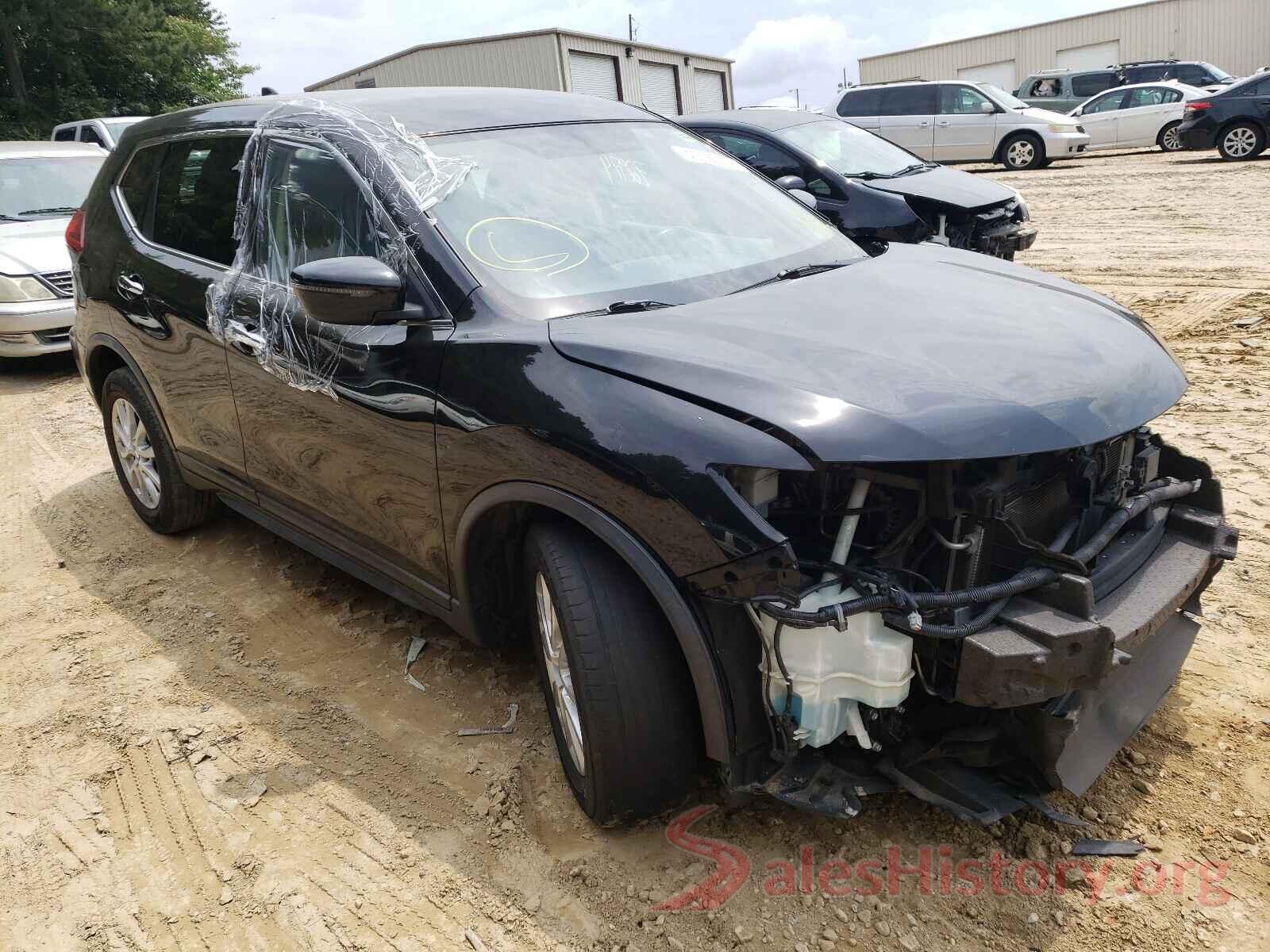 KNMAT2MT4JP585105 2018 NISSAN ROGUE