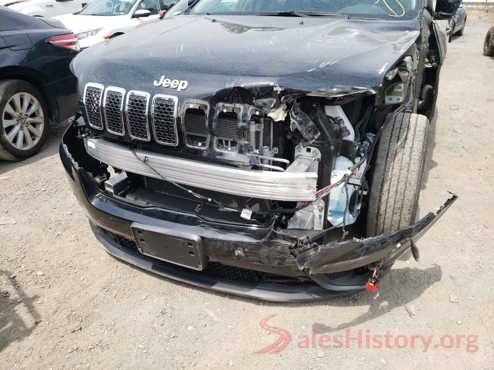 1C4PJMCB8KD142835 2019 JEEP CHEROKEE