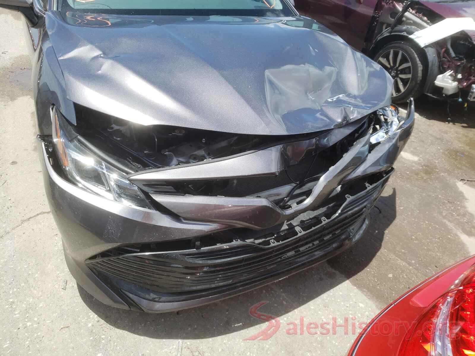 4T1B11HK1JU636966 2018 TOYOTA CAMRY