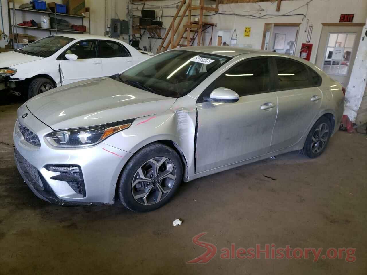 3KPF24AD2KE046808 2019 KIA FORTE